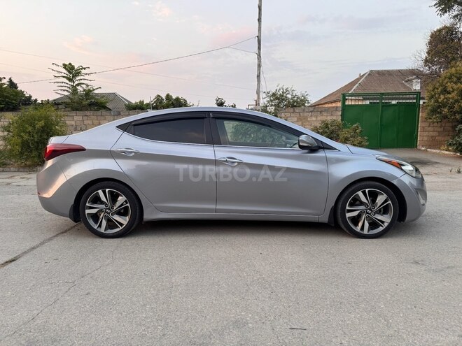 Hyundai Elantra 2015, 271,979 km - 1.8 l - Şabran