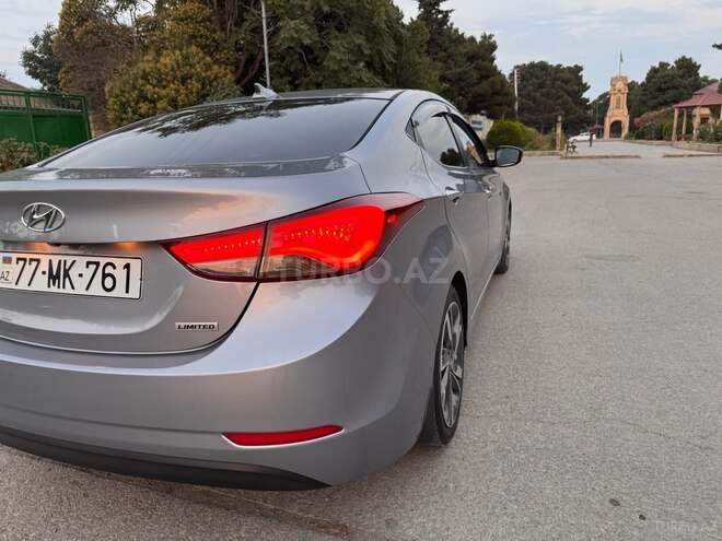Hyundai Elantra 2015, 271,979 km - 1.8 l - Şabran