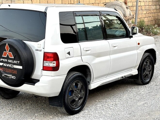 Mitsubishi Pajero io 2000, 247,515 km - 2.0 л - Bakı