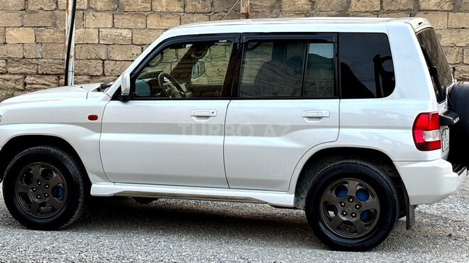 Mitsubishi Pajero io 2000, 247,515 km - 2.0 л - Bakı