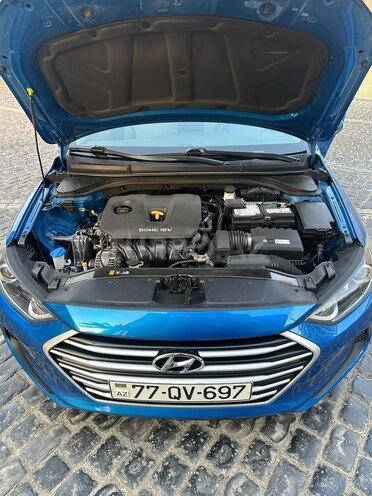 Hyundai Elantra 2017, 221,768 km - 2.0 l - Bakı