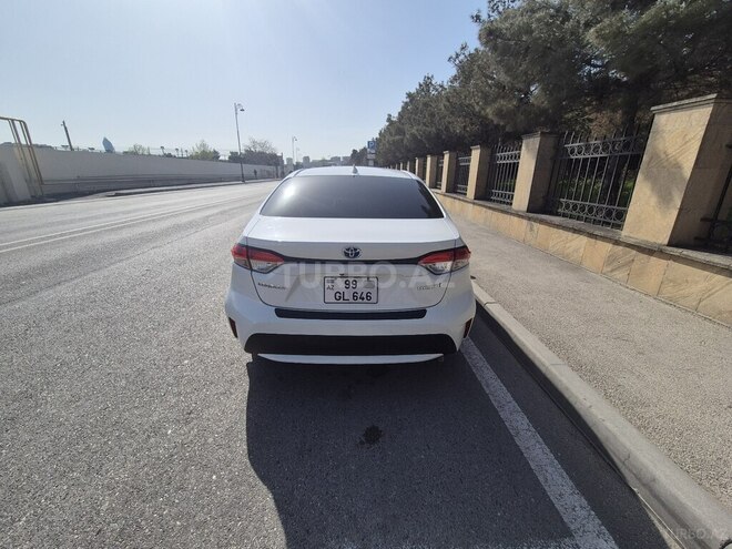 Toyota Corolla 2020, 70,000 km - 1.8 l - Bakı