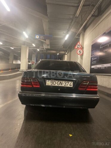 Mercedes E 320 2000, 287,600 km - 3.2 л - Bakı