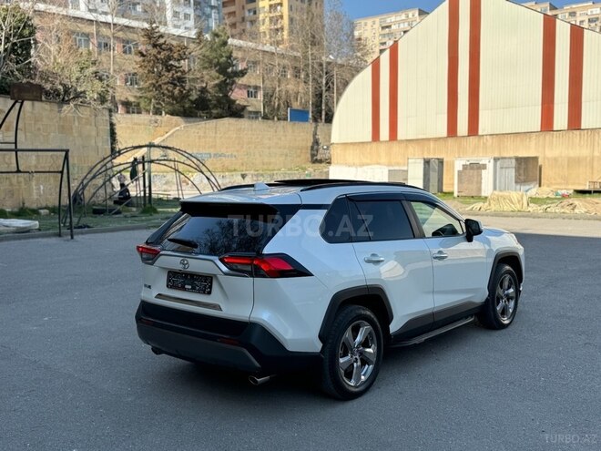 Toyota RAV4 2018, 121,300 km - 2.0 l - Bakı