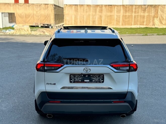 Toyota RAV4 2018, 121,300 km - 2.0 l - Bakı