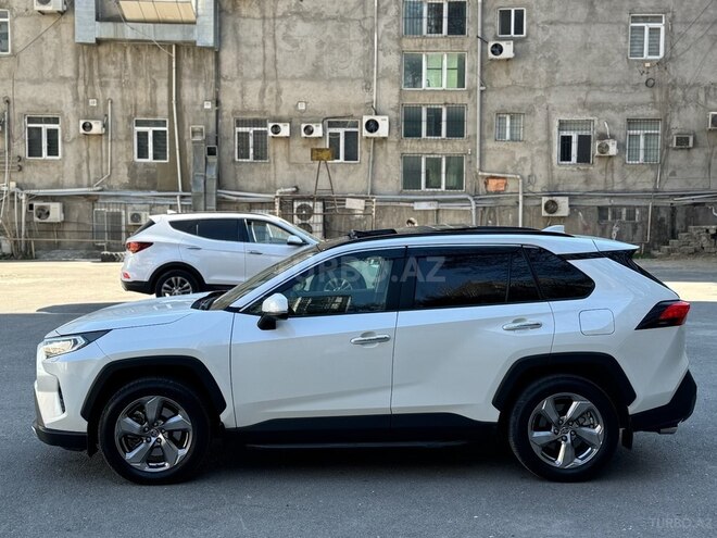 Toyota RAV4 2018, 121,300 km - 2.0 l - Bakı