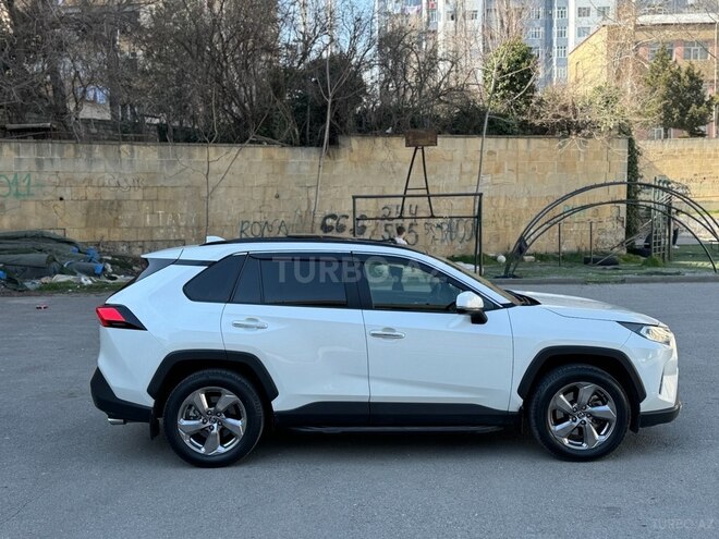 Toyota RAV4 2018, 121,300 km - 2.0 l - Bakı