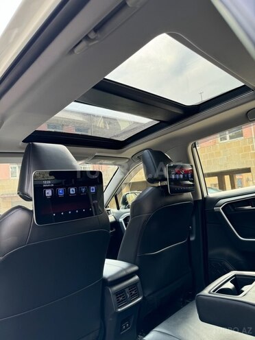 Toyota RAV4 2018, 121,300 km - 2.0 l - Bakı