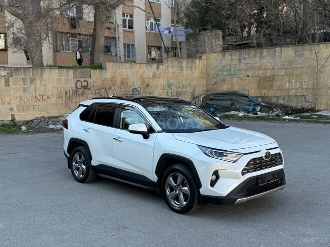 Toyota RAV4 2018, 121,300 km - 2.0 l - Bakı