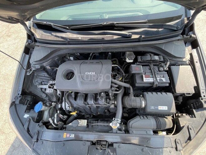 Hyundai Avante 2016, 203,000 km - 1.6 l - Bakı