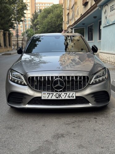 Mercedes C 300 2019, 130,000 km - 2.0 l - Bakı