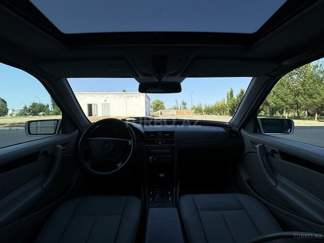 Mercedes C 230 1998, 196,000 km - 2.3 l - Saatlı