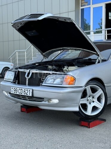 Mercedes C 230 1998, 196,000 km - 2.3 l - Saatlı