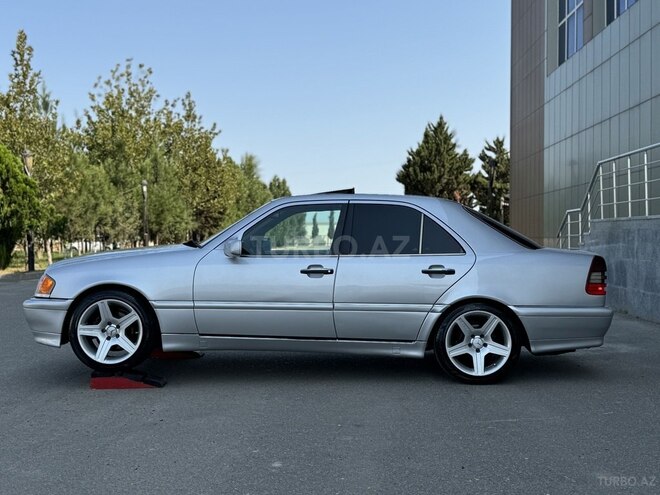 Mercedes C 230 1998, 196,000 km - 2.3 l - Saatlı