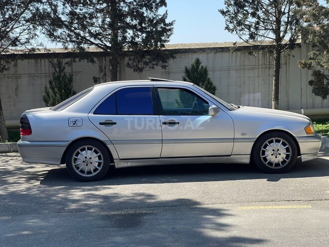 Mercedes C 200 1998, 325,000 km - 2.0 л - Bakı