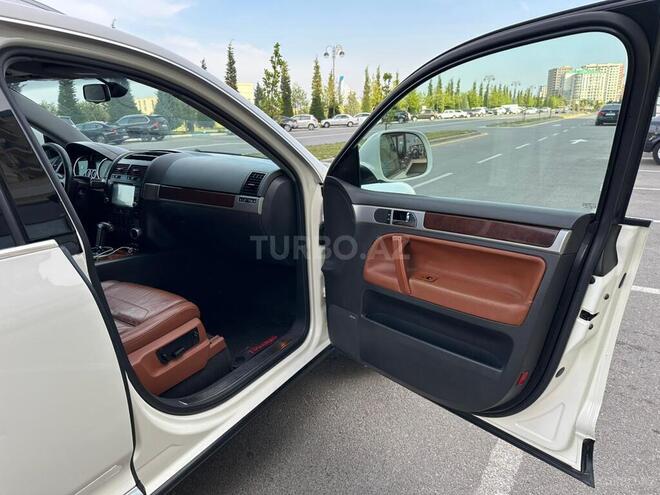 Volkswagen Touareg 2008, 215,000 km - 4.2 л - Xırdalan