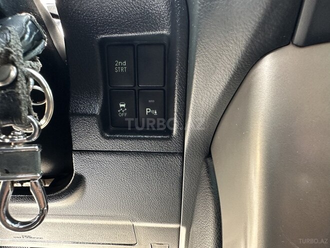 Toyota Land Cruiser Prado 2012, 178,000 km - 2.7 l - Masallı