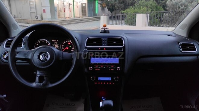 Volkswagen Polo 2010, 222,000 km - 1.4 l - Bakı