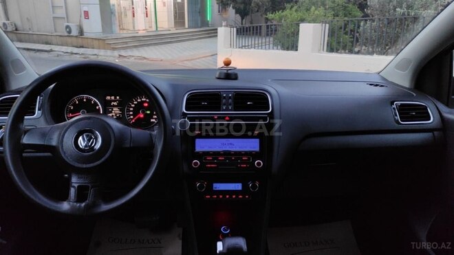 Volkswagen Polo 2010, 222,000 km - 1.4 l - Bakı