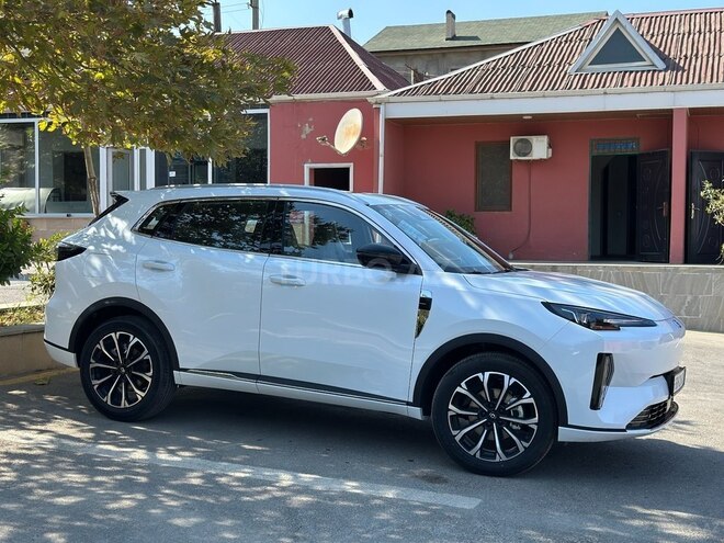 Changan Qiyuan Q05-4
