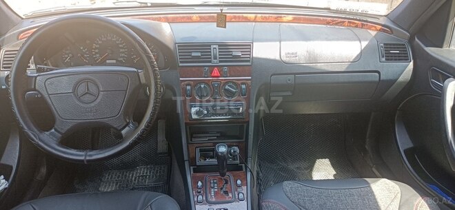 Mercedes C 200 1998, 207,557 km - 2.0 l - Bakı