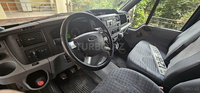 Ford Transit 2013, 182,000 km - 2.2 l - Biləsuvar