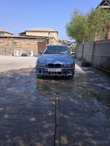 BMW 528 2001, 440,000 km - 2.5 l - Bakı