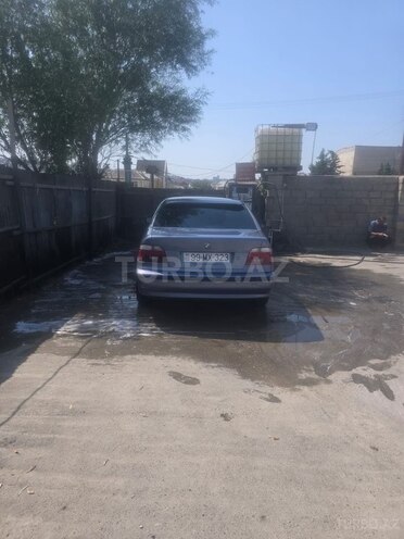 BMW 528 2001, 440,000 km - 2.5 l - Bakı