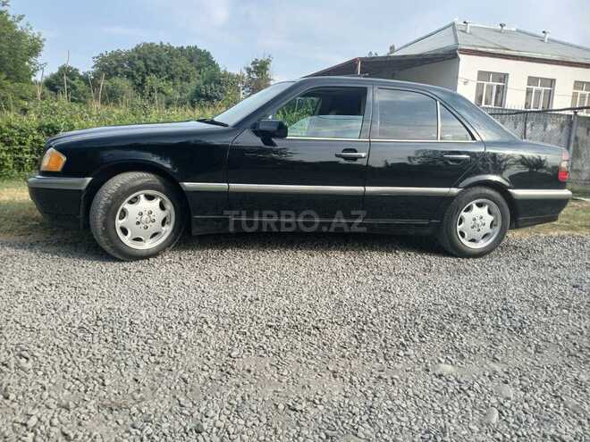 Mercedes C 230 1999, 265,300 km - 2.3 l - Qax