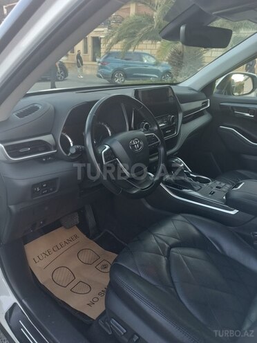 Toyota Highlander 2023, 22,500 km - 2.5 l - Bakı