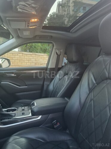 Toyota Highlander 2023, 22,500 km - 2.5 l - Bakı