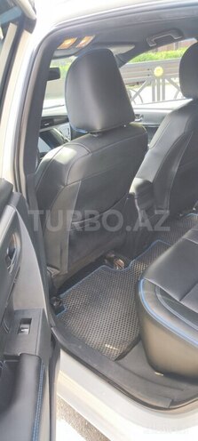 Toyota Corolla-13