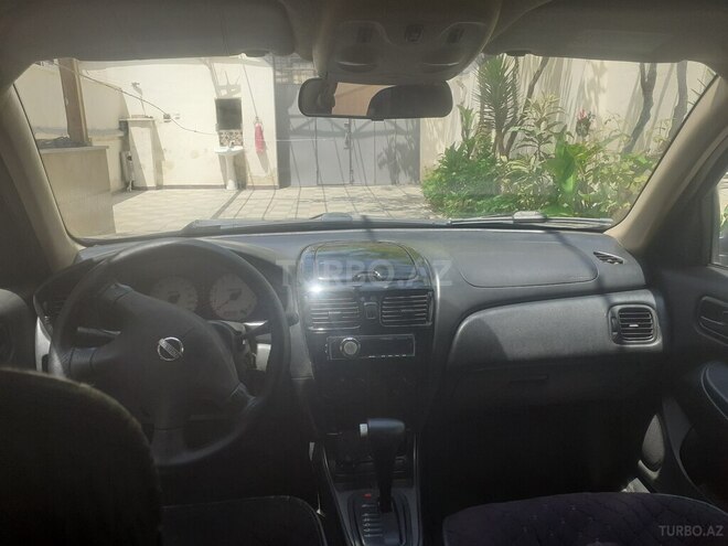 Nissan Sunny 2004, 348,813 km - 1.6 l - Bakı