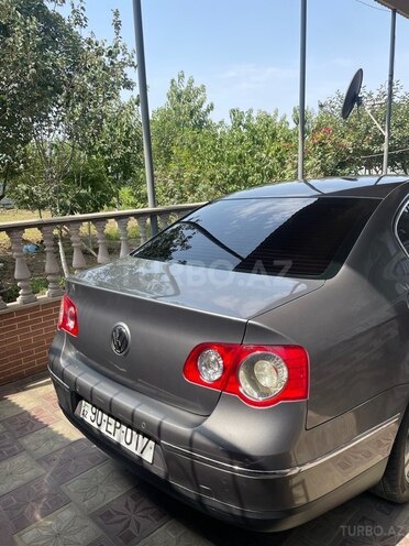 Volkswagen Passat 2006, 306,000 km - 2.0 l - Bakı