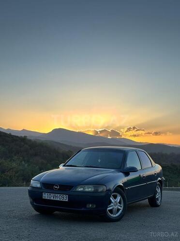 Opel Vectra 1997, 300,535 km - 2.0 l - Lerik