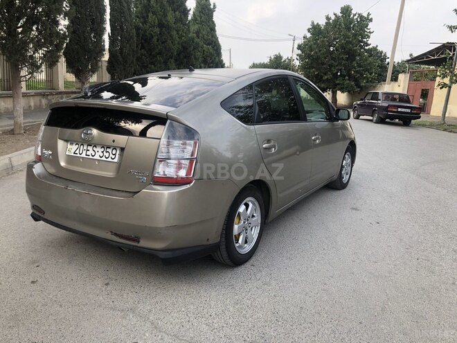 Toyota Prius 2005, 299,533 km - 1.5 l - Gəncə