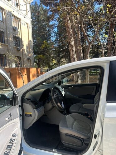 Hyundai Accent 2017, 92,500 km - 1.6 l - Bakı