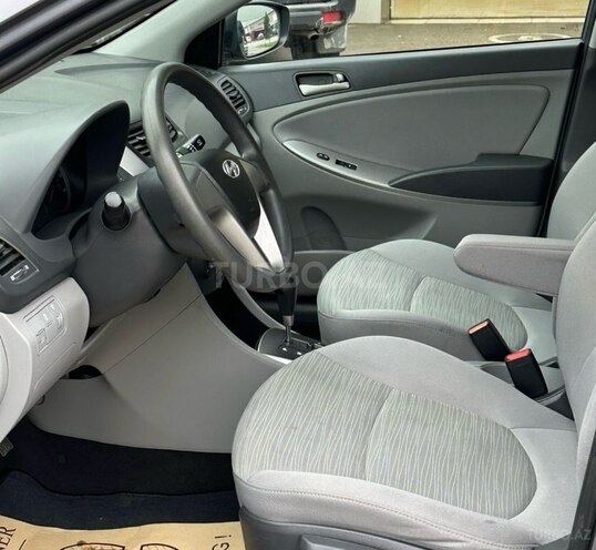 Hyundai Accent 2017, 92,500 km - 1.6 l - Bakı