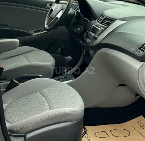 Hyundai Accent 2017, 92,500 km - 1.6 l - Bakı