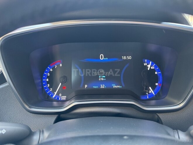 Toyota Corolla 2020, 70,000 km - 1.6 l - Bakı