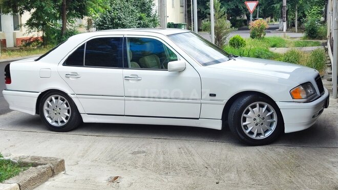 Mercedes C 230 1997, 262,000 km - 2.3 l - Quba