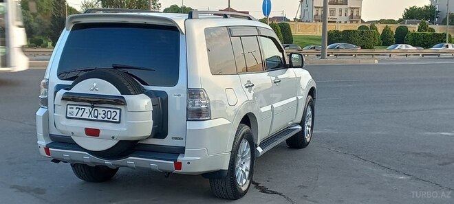 Mitsubishi Pajero 2013, 240,000 km - 3.0 l - Bakı