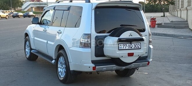 Mitsubishi Pajero 2013, 240,000 km - 3.0 l - Bakı