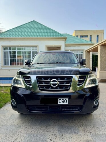 Nissan Patrol 2010, 184,000 km - 5.6 l - Bakı