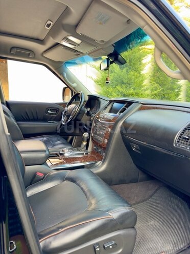 Nissan Patrol 2010, 184,000 km - 5.6 l - Bakı