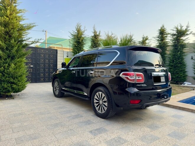 Nissan Patrol 2010, 184,000 km - 5.6 l - Bakı