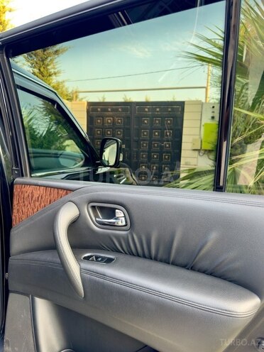 Nissan Patrol 2010, 184,000 km - 5.6 l - Bakı
