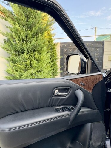 Nissan Patrol 2010, 184,000 km - 5.6 l - Bakı