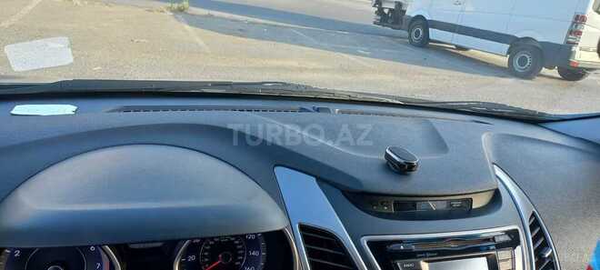 Hyundai Elantra 2015, 155,700 km - 1.8 l - Bakı