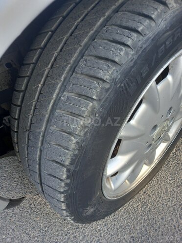Mercedes E 240 1999, 370,426 km - 2.4 л - Bakı